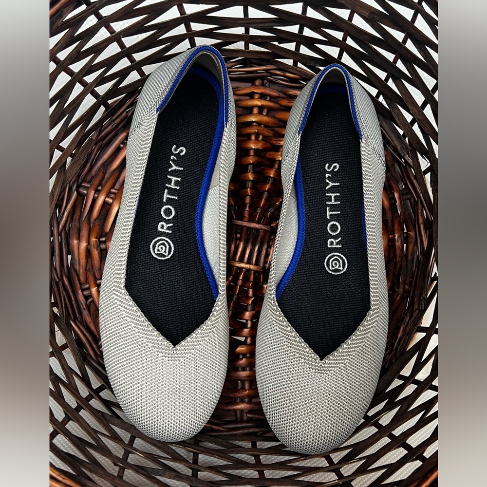 Rothy's Women's Recycled Knit Ballet Flats — Light Gray with Blue Trim